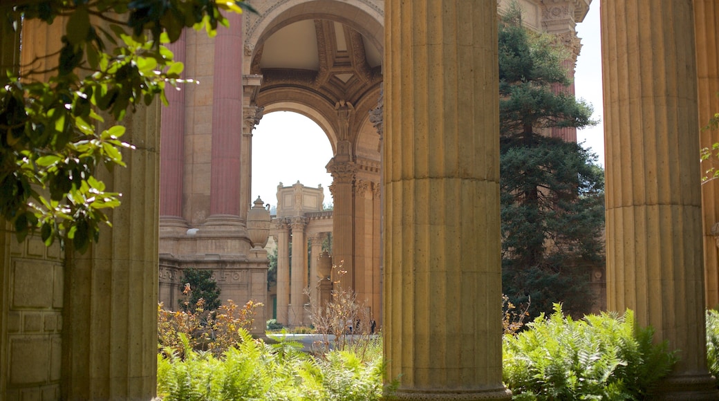 Marina District which includes heritage architecture