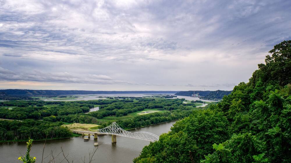 A view of the Marquette–Joliet Bridge that crosses from Praire Du Chein Wisconsin to Marquette Iowa.