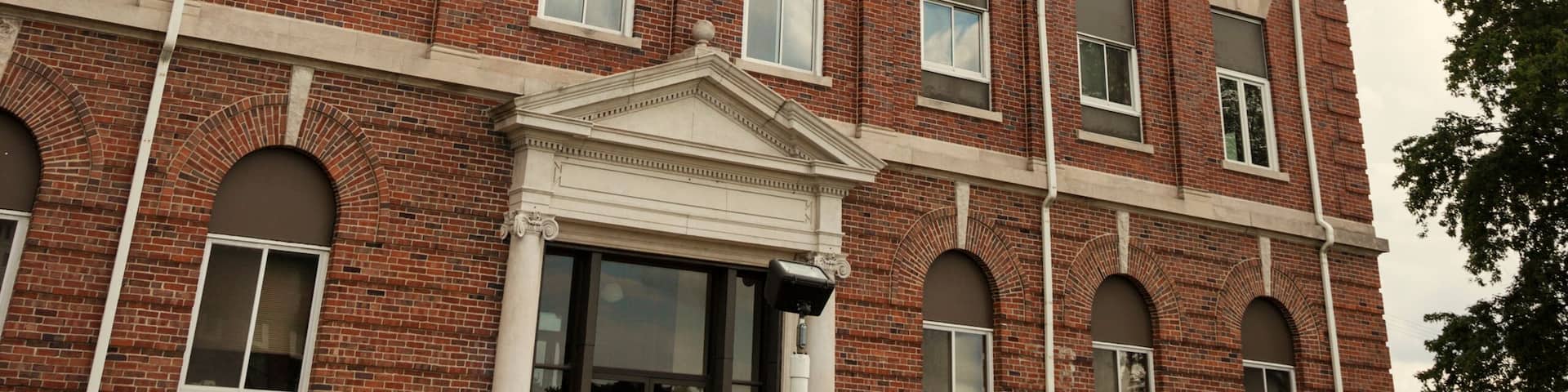 Old courthouse in Marshall, Clark County