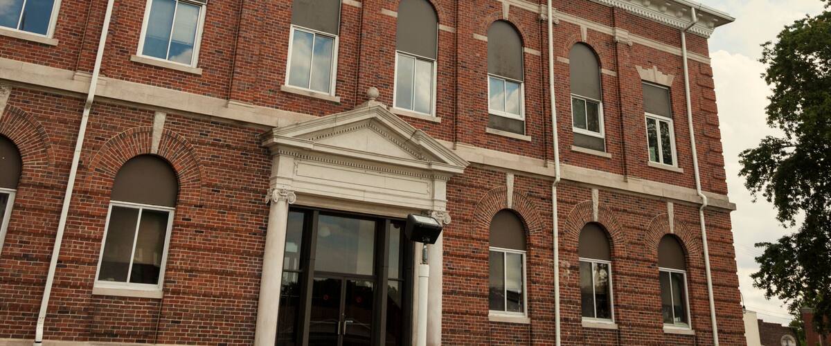 Old courthouse in Marshall, Clark County