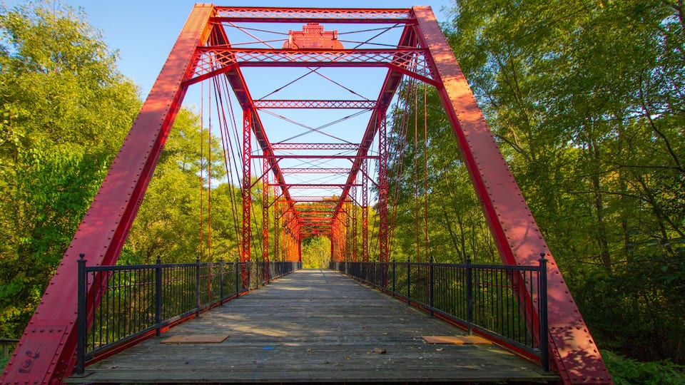 The Historic Bridge park in Battle Creek, Michigan utilizes historic bridges from the state of Michigan on its hiking trails. This includes a portion of the North Country Trail.
