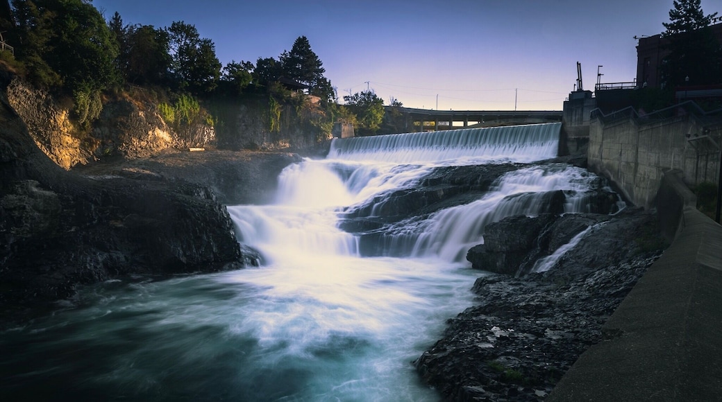 Early morning at Spokane Falls in Spokane, WA
#goldenhour
#sunrise
#LikeALocal