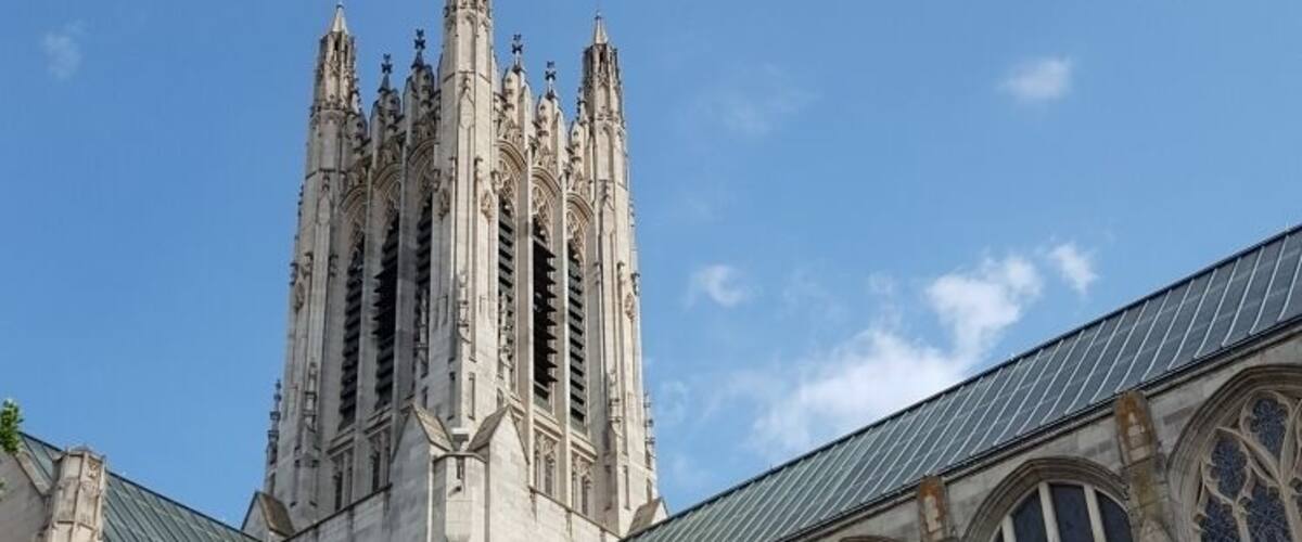 Beautiful cathedral that offers tours.