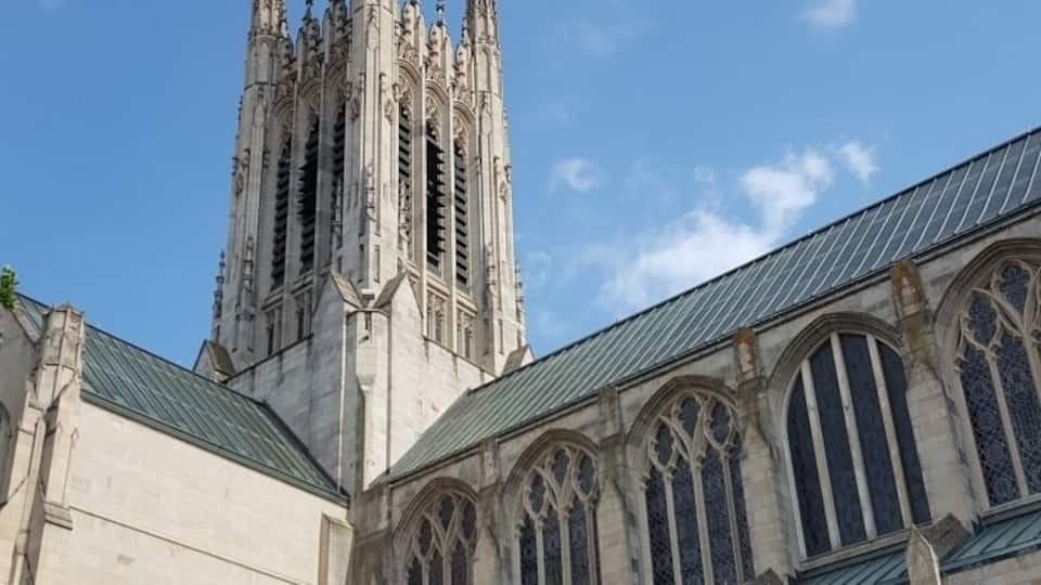 Beautiful cathedral that offers tours.