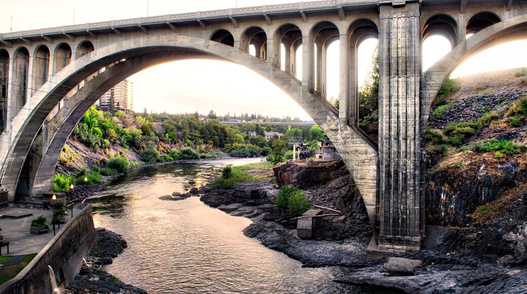 Beautiful park over looking Spokane Falls.