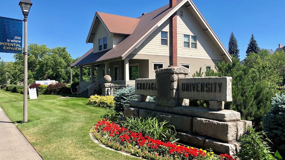 Bing Crosbys family moved from Tacoma, Washington to Spokane, Washington in 1906 when he was 3 years old. The family rented a home for the first several years prior to building this one from a kit in 1911. It is located just north of the Gonzaga University Campus. The house is 1,350 square feet and has 4 bedrooms and 2 bathrooms. It is now run as a museum which is open everyday but Sunday with free admission.