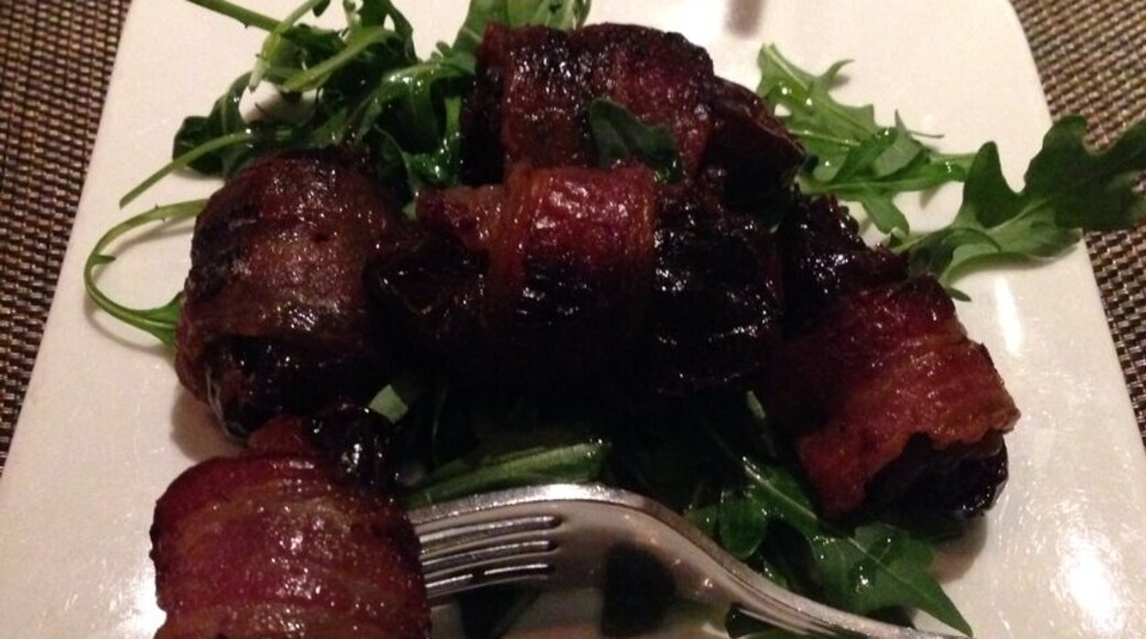 Trevi is a little wine bar and cafe in the Mashpee Commons. They have a great wine selection, but I go there for the dates wrapped in bacon. Yum!