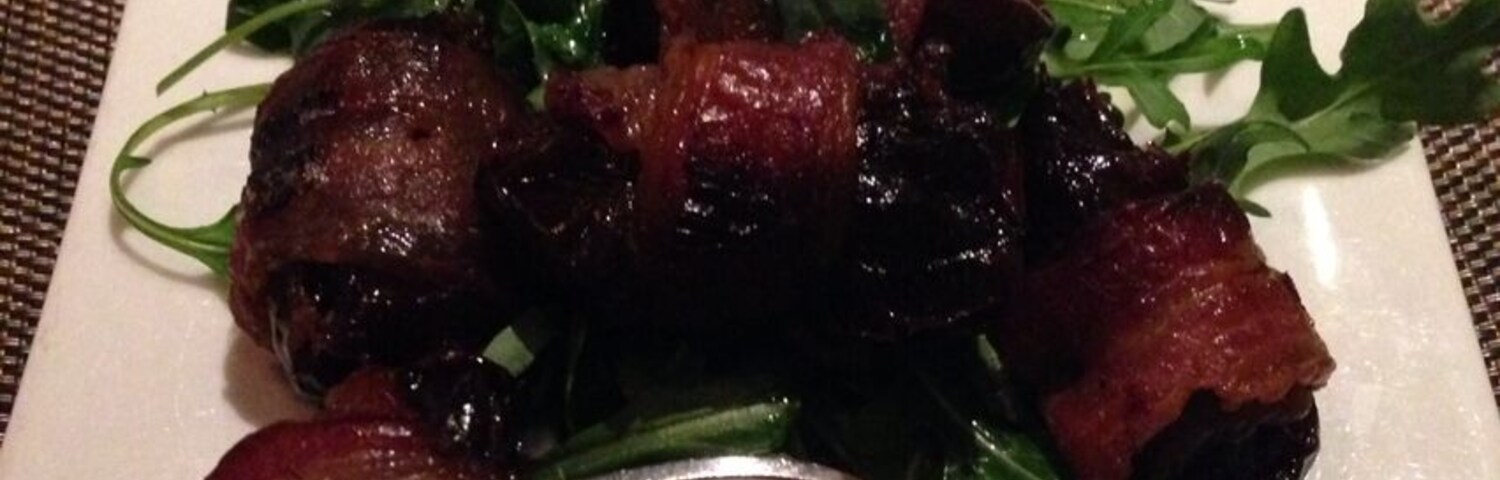 Trevi is a little wine bar and cafe in the Mashpee Commons. They have a great wine selection, but I go there for the dates wrapped in bacon. Yum!