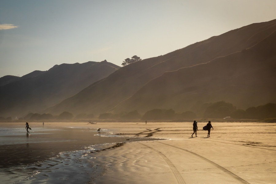 Hazy summer evening at the beach, Makorori Beach, Gisborne, New Zealand