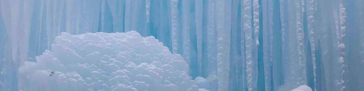 Ice Castles in Midway!!
#utahexperience #utahcaptures #utahphotographer #utah #utahgram #utahisrad #utahstate #weUtah #weRutah #wowutah #igutah #iloveutah #instautah #explore #xputah #visitutah #visitsaltlake #ItsAmazingOutThere #weatherchannel #pictureoftheday #picturelinepictureoftheday #kutv2news #parkcityutah #parkcity #midwayicecastles #icecastles #midwayutahphotographer #midwayutah