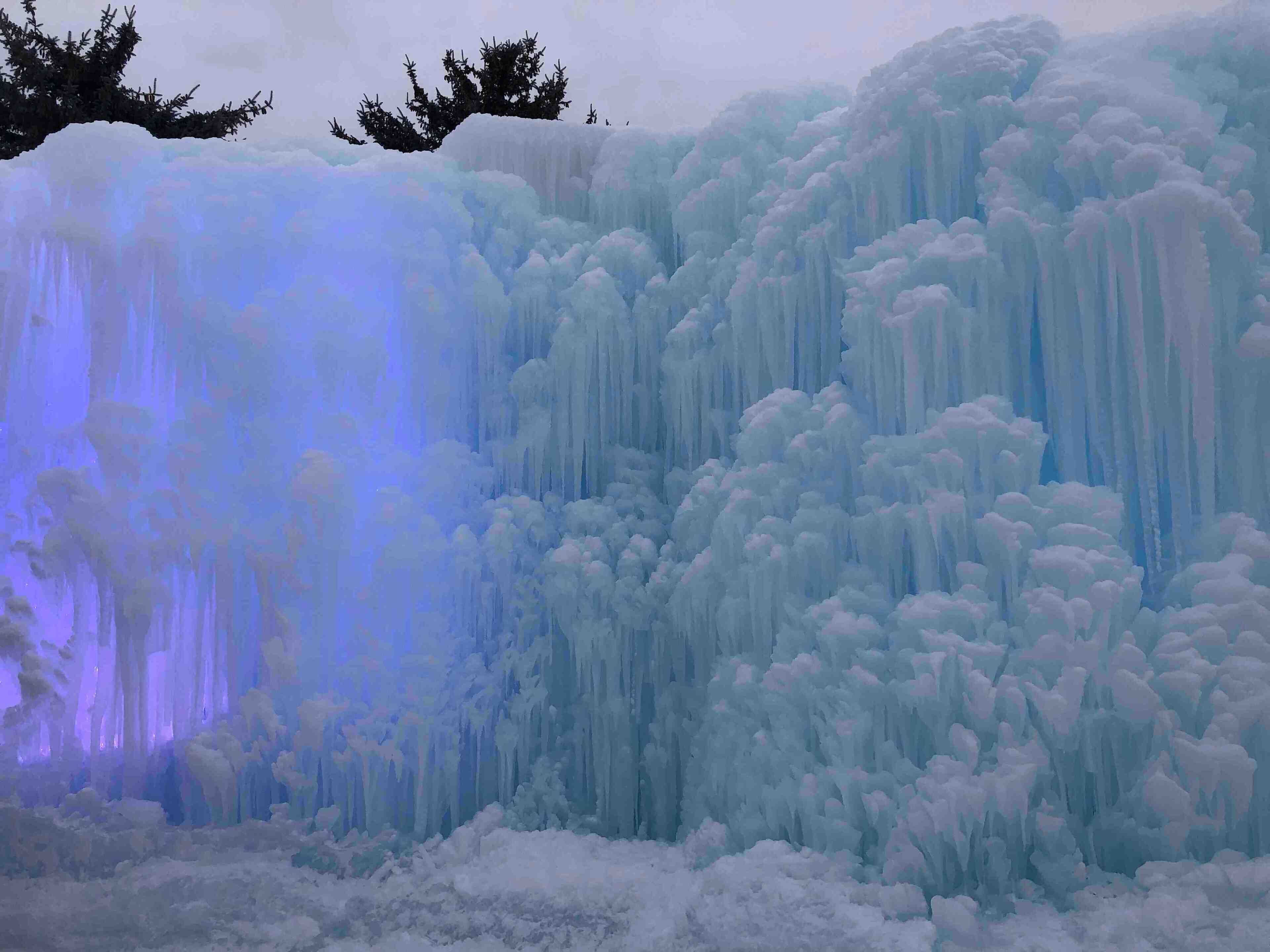 Ice Castles in Midway!!
#utahexperience #utahcaptures #utahphotographer #utah #utahgram #utahisrad #utahstate #weUtah #weRutah #wowutah #igutah #iloveutah #instautah #explore #xputah #visitutah #visitsaltlake #ItsAmazingOutThere #weatherchannel #pictureoftheday #picturelinepictureoftheday #kutv2news #parkcityutah #parkcity #midwayicecastles #icecastles #midwayutahphotographer #midwayutah