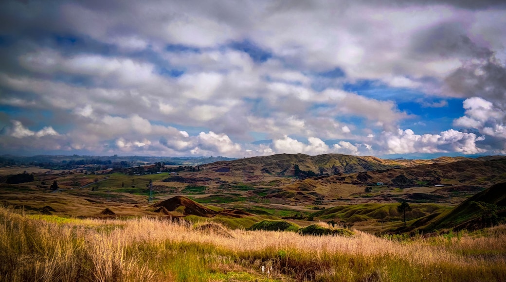 Landscape of Kratke mountain range around Ramu river and valley, Eastern Highlands Province, Papua New Gunea