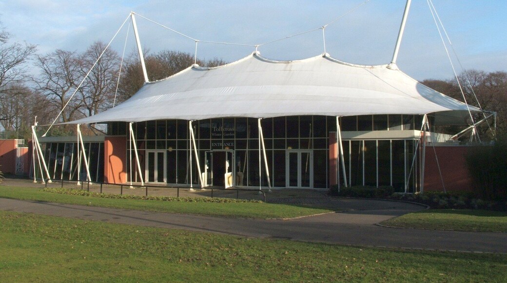 Tollcross Park - the Visitor Centre. The adjoining Winter Gardens can also be accessed from inside this building: 946227.