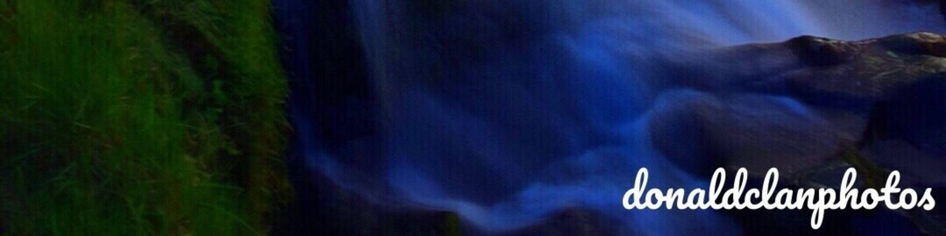 This gorgeous waterfall is a hidden gem.
Tucked away off the road is a peaceful and stunning 94 ft waterfall surrounded by rolling hills and stunning countryside.
The waterfall known at the Fintry Loup lies between the Carron Valley and Fintry in Scotland.