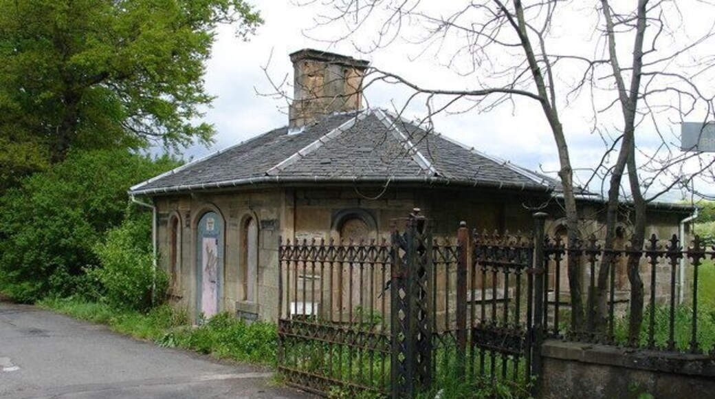 Broomhill Hospital Gatehouse The gatehouse lies abandoned, in much the same way as the hospital in guarded.