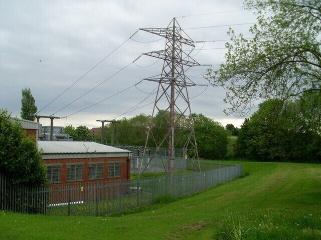 Electricity sub-station by Barrhead Road At the head of Househill Park.