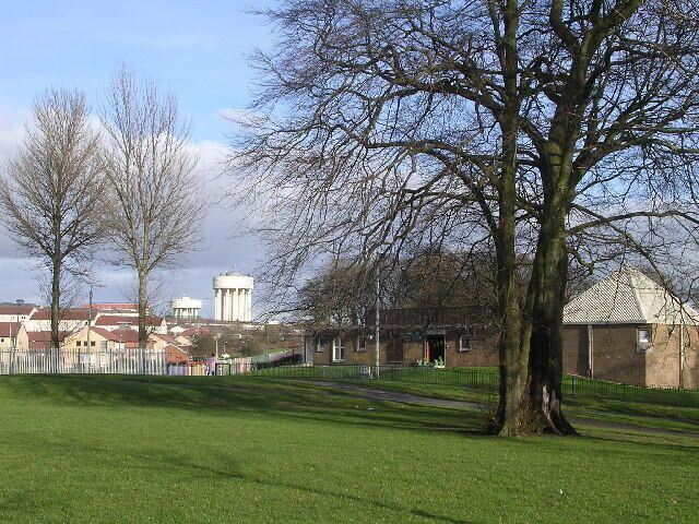 Elmcroft Nursery School. The nursery school is on the right, with the Craigend and Garthamlock Water Towers in the distance