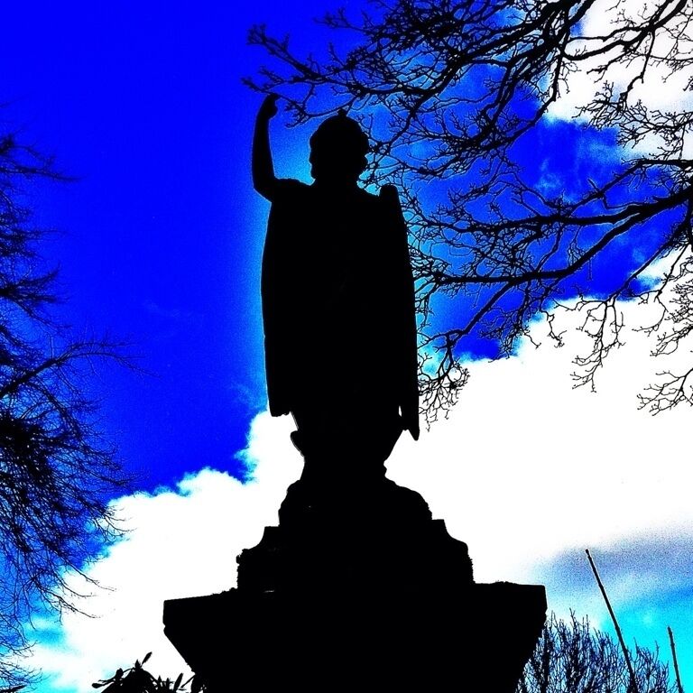 #statue #shadow #sky #silhouette #glasgow