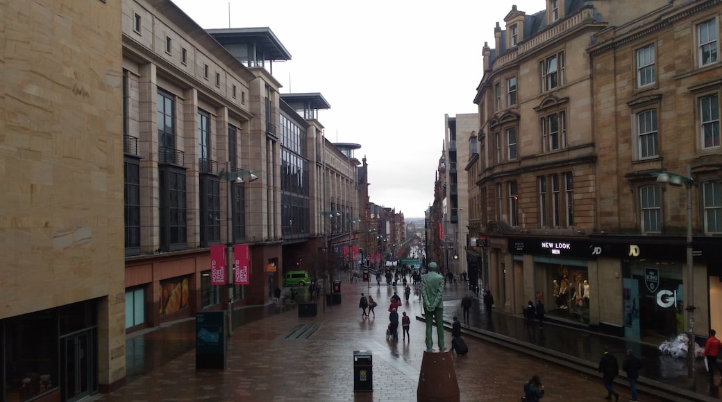 A view from The Glasgow Royal Concert Hall's steps.
Donald Dewar Statue is seen on the center-right. Buchanan Street is the main shopping street of Scotland's biggest city Glasgow.
#OrbitzTravel #scotland #glasgow