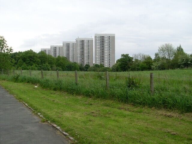 Kennishead Flats from Kennishead Road Looking east.