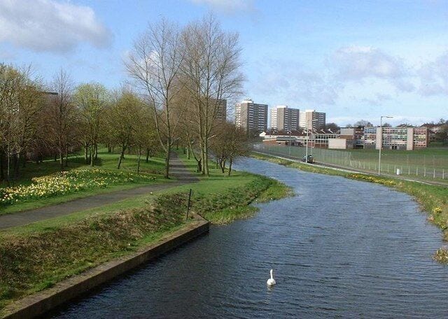 The Forth & Clyde Canal Taken from the footbridge just east of Great Western Road.