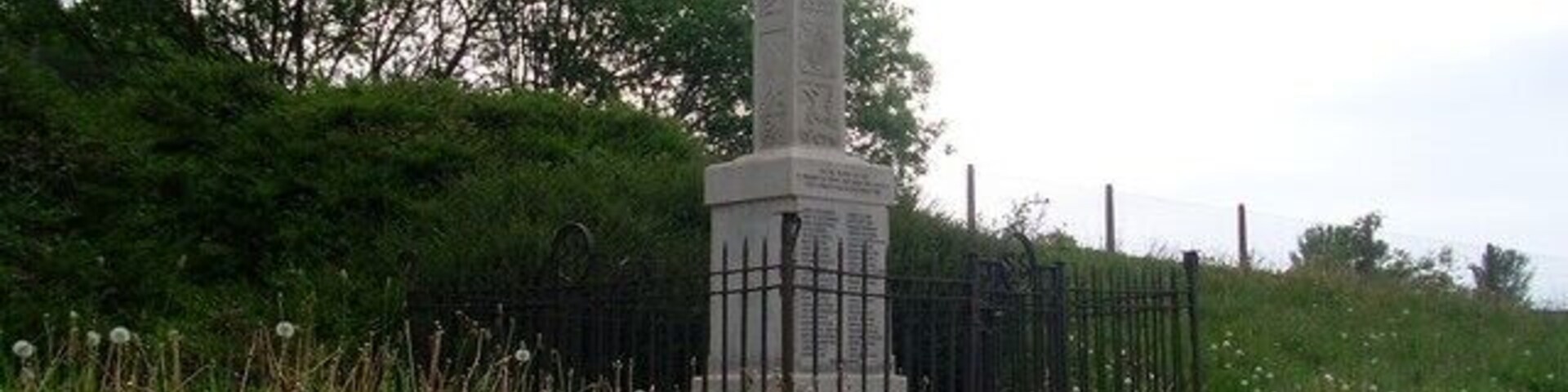War memorial on Nitshill Road At the foot of the railway station.