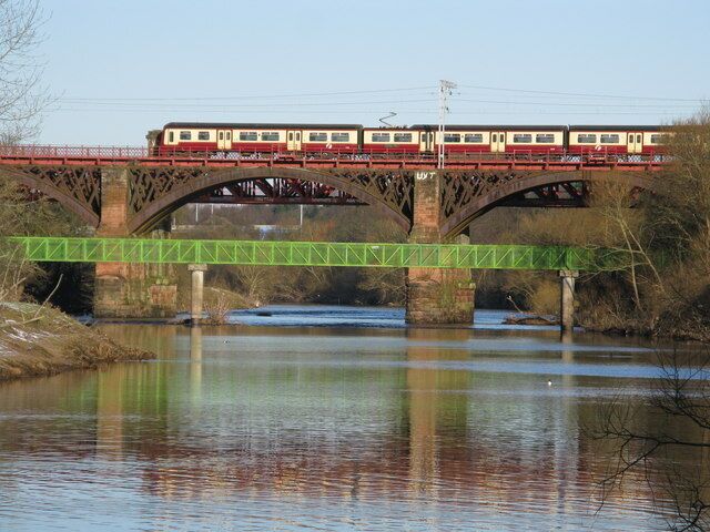 Bridges over the River Clyde near Uddingston