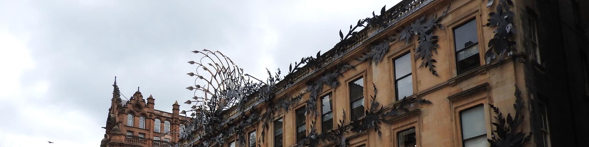 Princes Square is a shopping centre with a peacock sculpture over the facade on Buchanan Street in central Glasgow, Scotland. In 2016, it was voted Scotland's best building of the last 100 years.
#LikeALocal