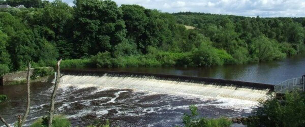 Weir on the River Clyde Viewed from the David Livingstone Memorial footbridge.