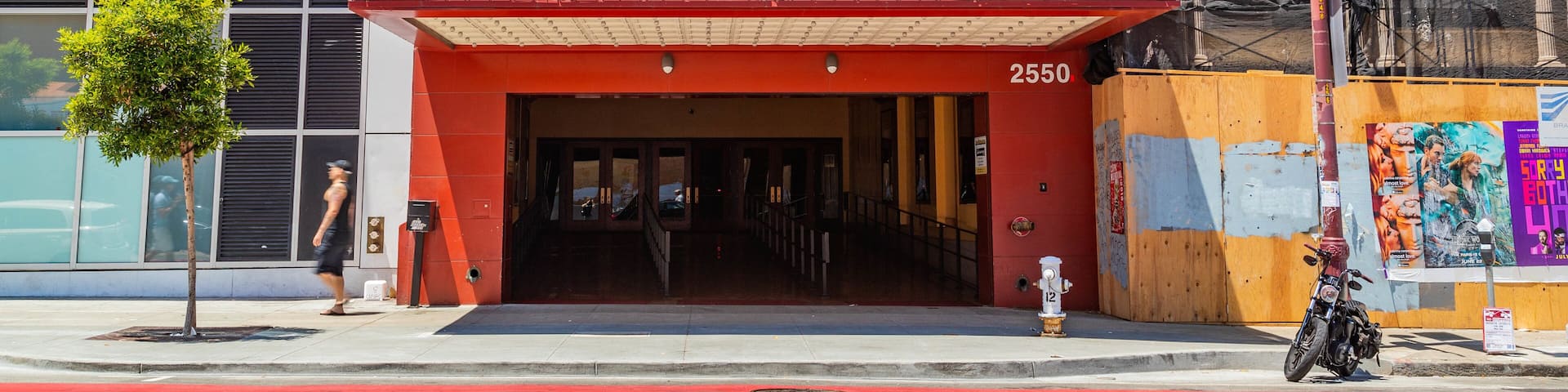 Mission District featuring signage