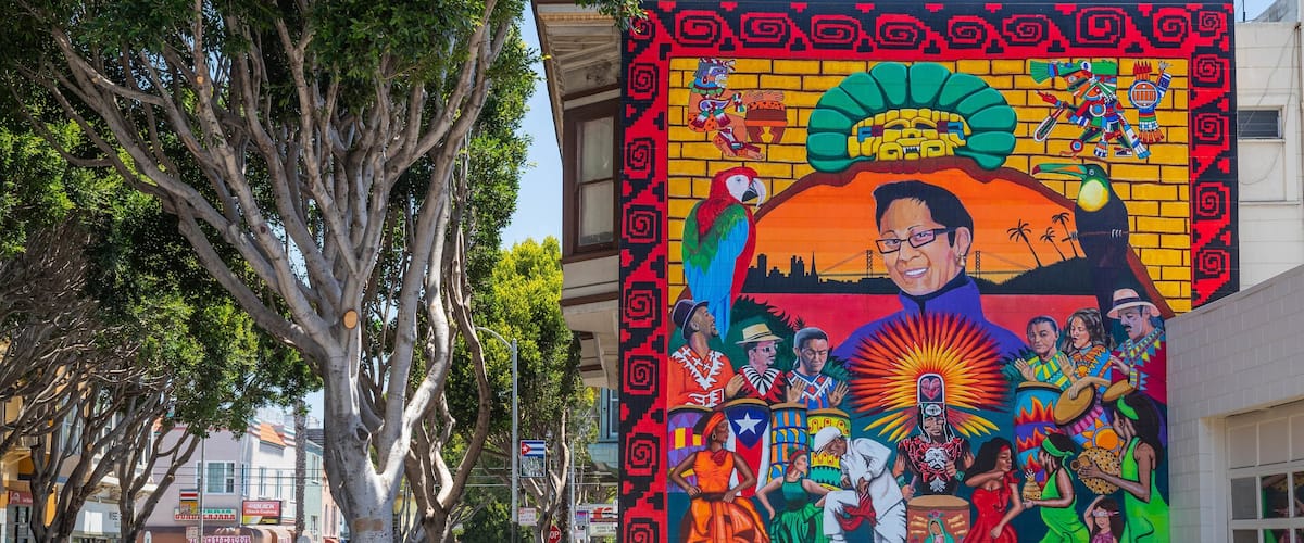 Mission District which includes outdoor art