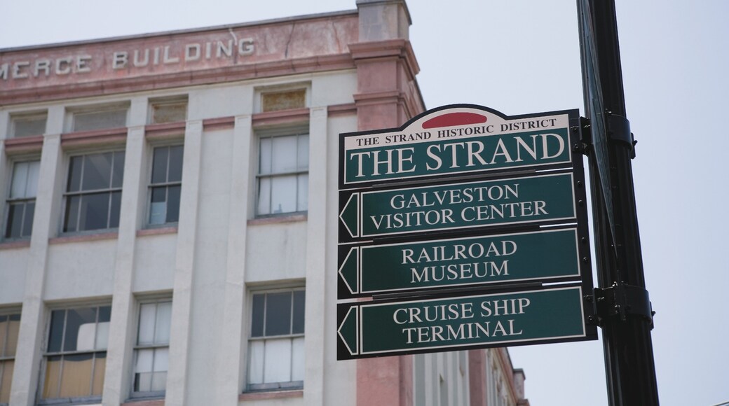 Galveston mettant en vedette signalisation et patrimoine architectural