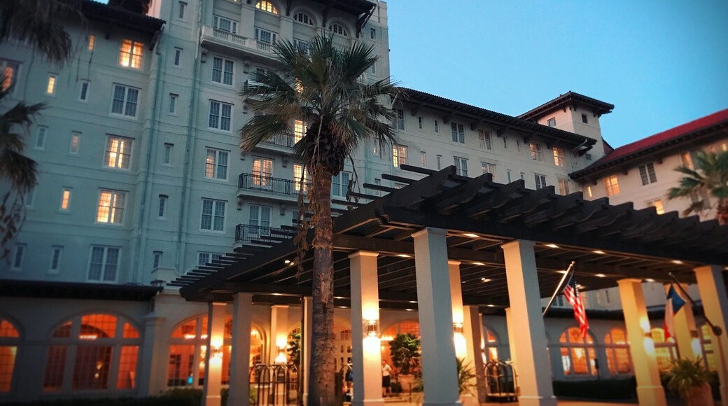 One of our favorite little weekend getaways is a quick 45 minute drive from Houston. The Hotel Galvez and Spa has been the grand hotel of the Galveston sea wall since 1911. Originally built to help Galveston tourism recover from the devastation of the great hurricane of 1900 that almost ended the life of this island city. Charming architecture, beautiful pool, great bars and amenities. Given its age and history it has more than a few ghost stories as well. The Hotel is a member of Historic Hotels of America, the official program of the National Trust for Historic Preservation.