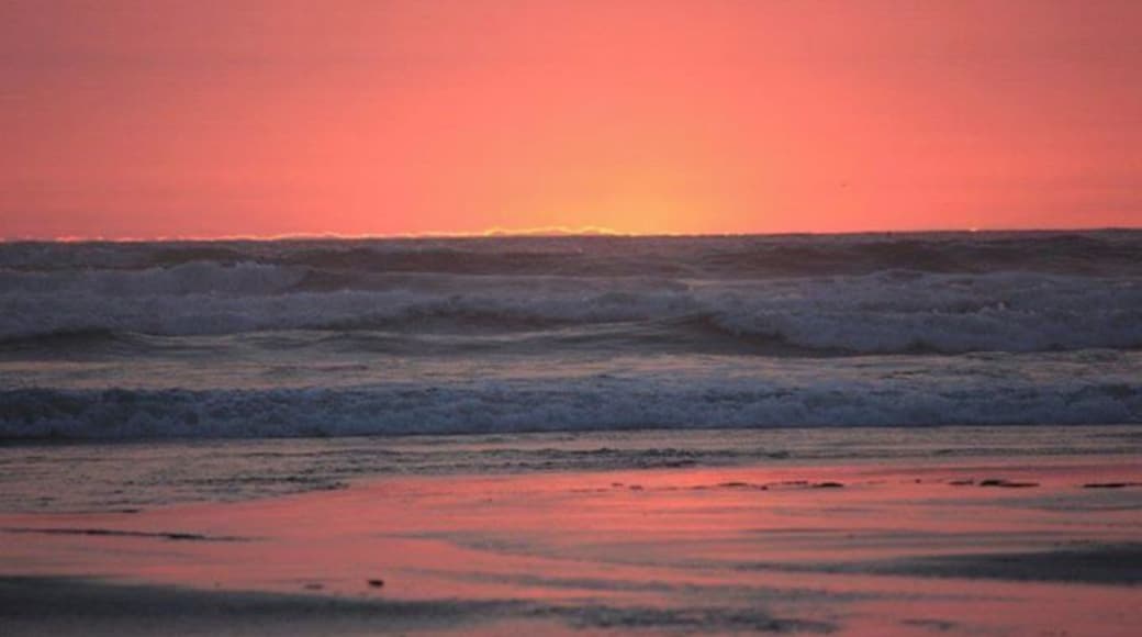 Sunset from the beach!
#beach #waterlust #colorful