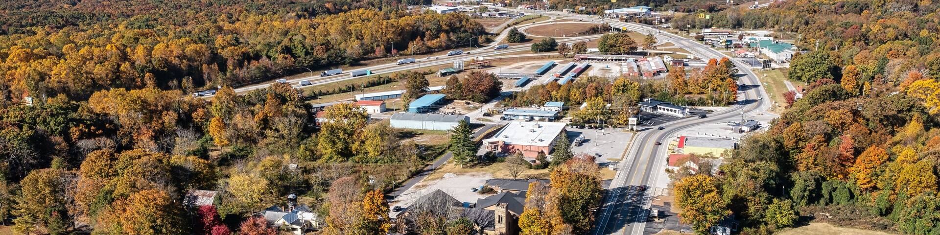Monteagle, Tennessee in the Southern Tennessee Mountains on the Cumberland Plateau close to Chattanooga . Highway 41a crossing interstate I24 on a sunny autumn day with beautiful fall colorful foliage