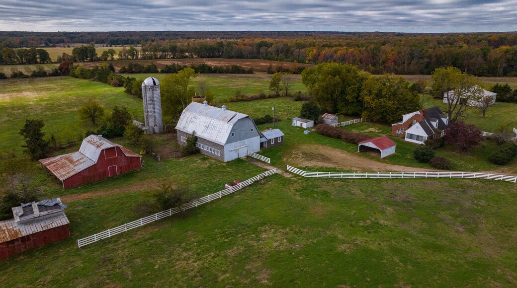 OCTOBER, 2022, THORNBURG, VA., USA - farm, barns and silos dot the Viriginia landscape near where Stonewall Jackson died