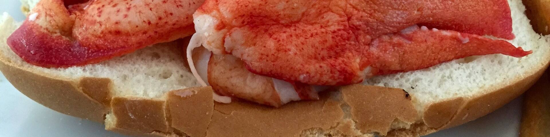 Most amazing sandwich ever.... A Lobster Roll. Words can not describe how delicious this was...
#delicious