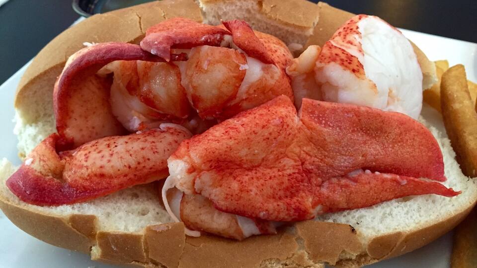 Most amazing sandwich ever.... A Lobster Roll. Words can not describe how delicious this was...
#delicious