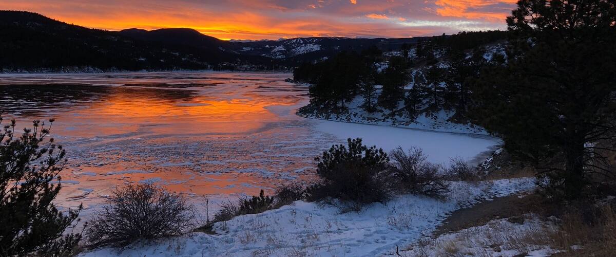 Driving back from Nederland to Denver we had to pull over for this. Colorado sunsets are unreal