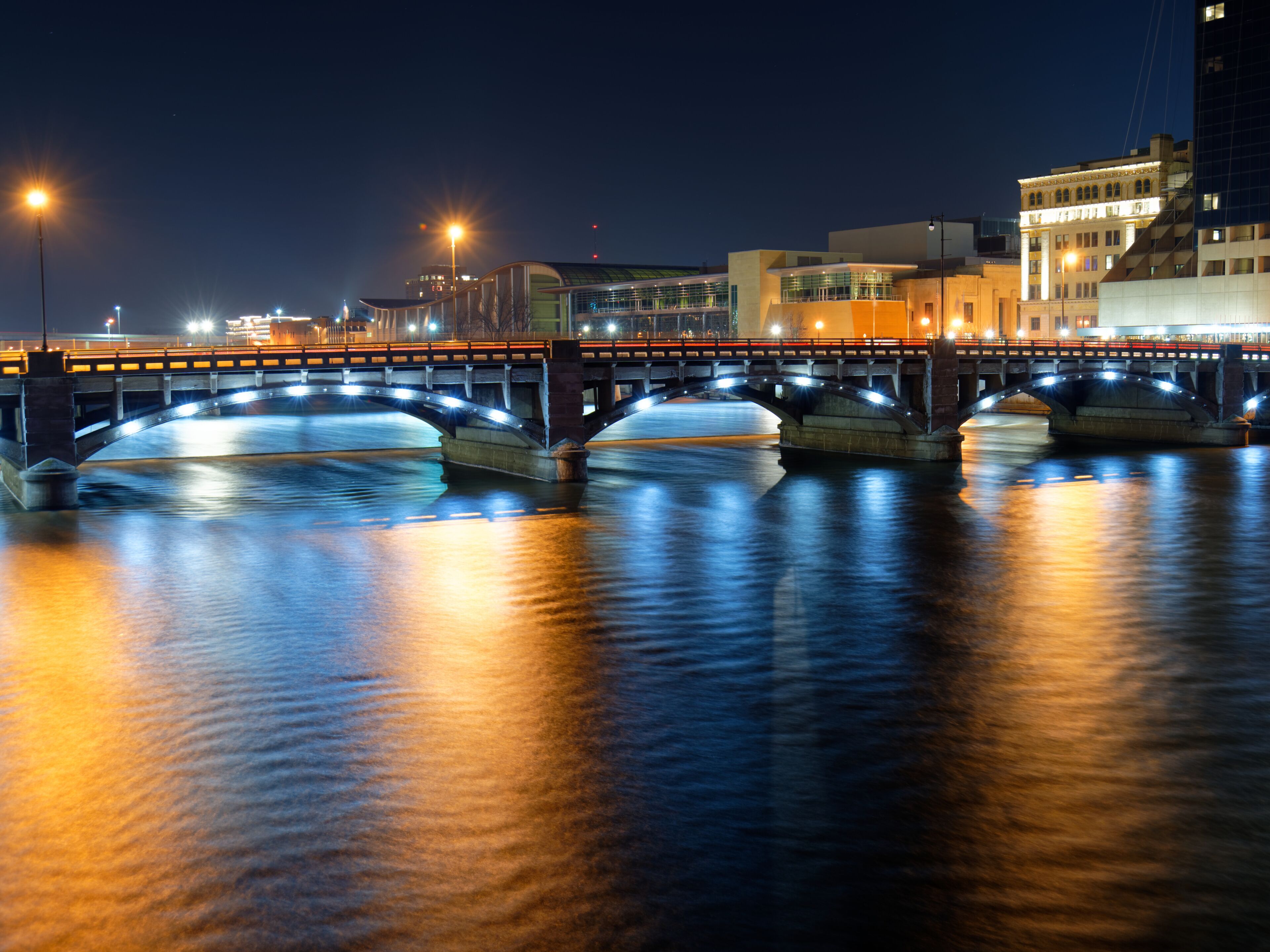 Downtown Grand Rapids, bridge, water seasons