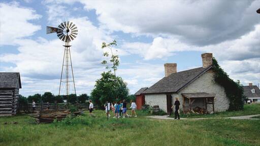 Green Bay ofreciendo un parque y arquitectura patrimonial