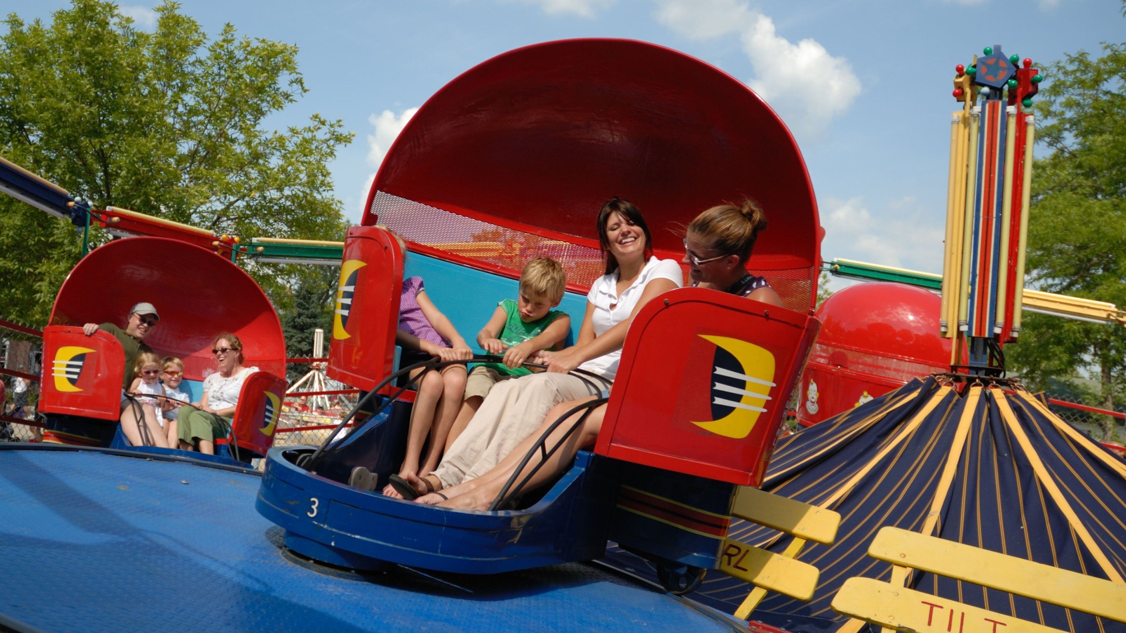 Green Bay mettant en vedette manèges