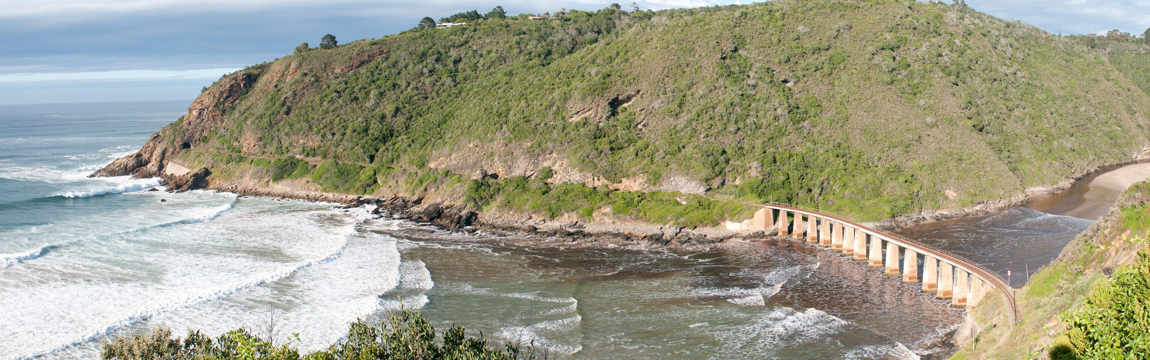 Railway bridge over the Kaaimans River