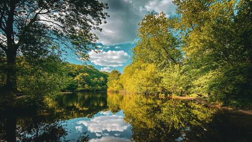 Scenic view of Eagle Lake at Callahan State Park in Framingham, Boston, Massachusetts, USA.