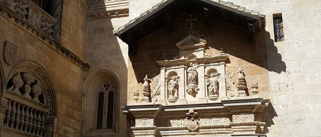 Resting place of Catholic Monarchs Isabel and Fernando and their daughter Juana and her husband Philip of Flanders
-2017