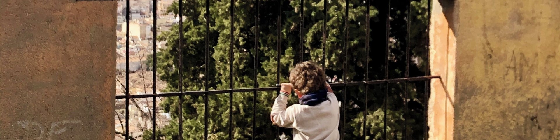 Estando aquí sentado