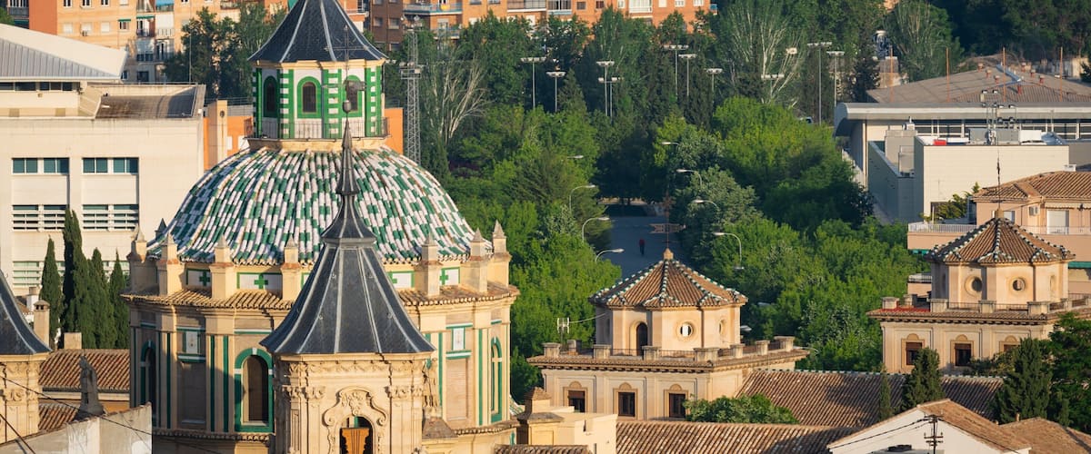 Granada Hotel Guide