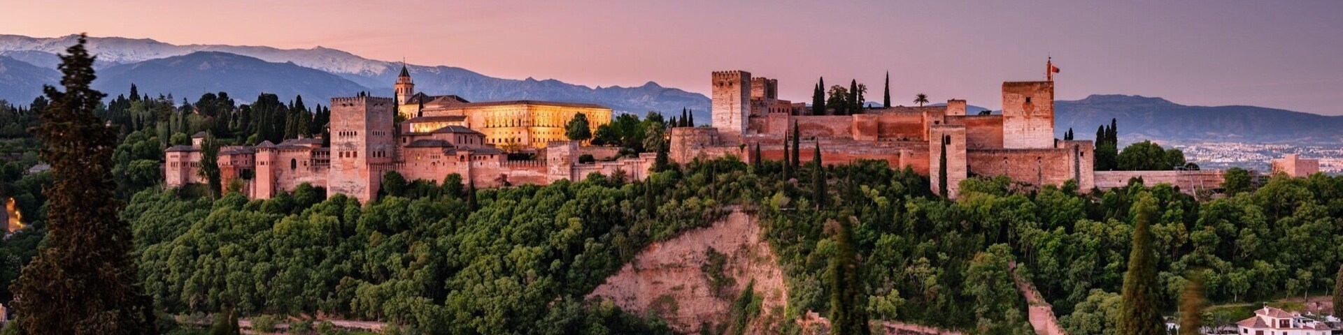 A visit to Granada just wouldn’t be the same without taking a sunrise pic of the Alhambra, easy to see why Lonely Planet rate this in one of the top places to visit in the world. Be warned, if you want to go inside, get your tickets in advance, months in advance! This shot was taken from Mirador de San Nicholás.