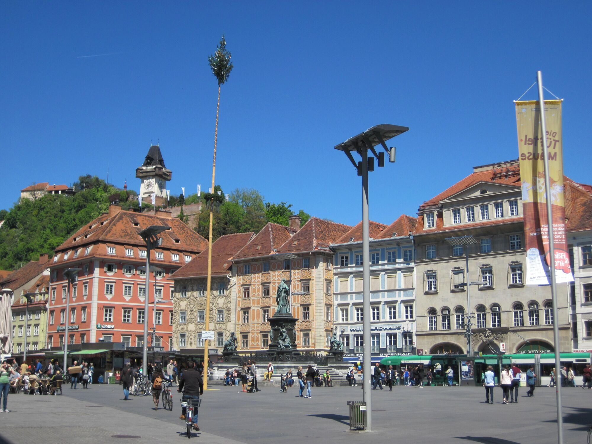 This may be my favourite Austrian town. Nestled amongst green, rolling hills, just big enough to have one of everything you may need to stay entertained, funky design shops, cafés, organic markets, & parks. Plus, who can resist wandering streets lined with such pretty buildings?