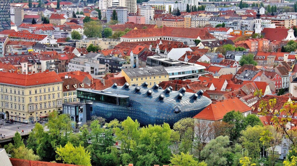 View from a hill where Clock Tower is! Knusthause and #red roofs in Graz.
#TroveonTuesday
#Austria
#Trovember